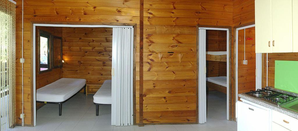 Villaggio Camping Uria Foce Varano Exterior foto